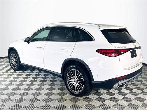 2026 Mercedes-Benz GLC 300 Base