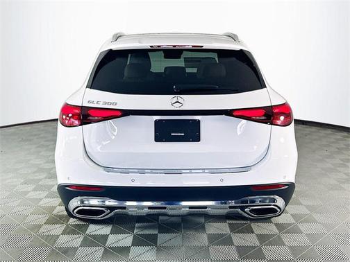 2026 Mercedes-Benz GLC 300 Base