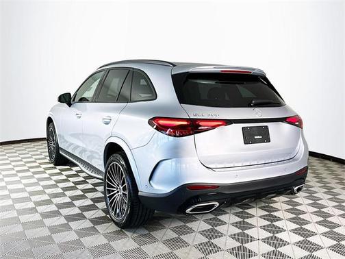 2026 Mercedes-Benz GLC 300 Base