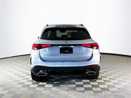 2026 Mercedes-Benz GLC 300 Base