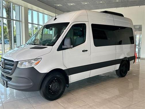 2025 Mercedes-Benz Sprinter 2500 Standard Roof