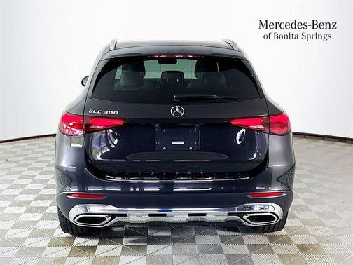 2026 Mercedes-Benz GLC 300 Base
