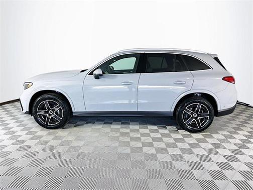 2025 Mercedes-Benz GLC 300 4MATIC