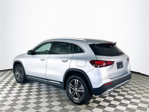 2025 Mercedes-Benz GLA 250 Base