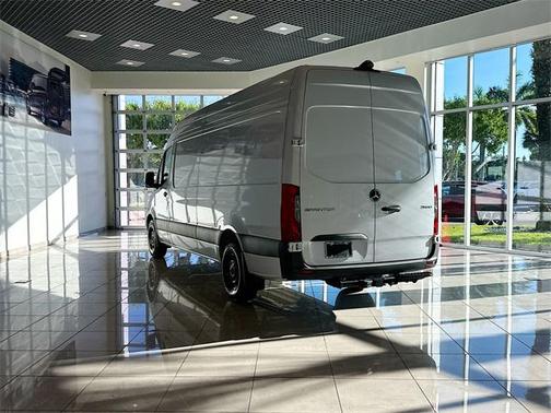 2025 Mercedes-Benz Sprinter 2500 High Roof