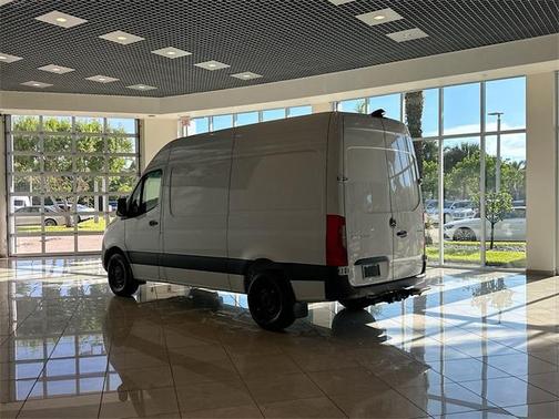2025 Mercedes-Benz Sprinter 2500 Standard Roof