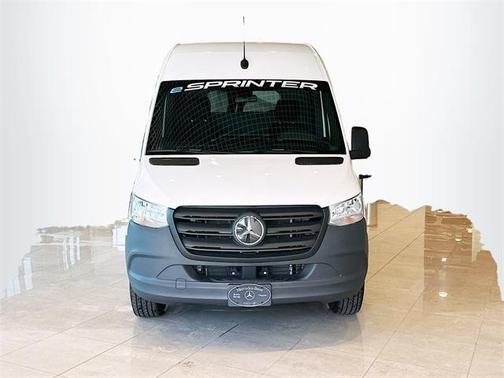2024 Mercedes-Benz eSprinter 2500 Cargo 170 WB