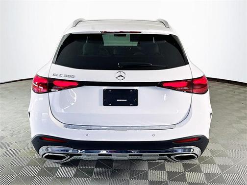 2026 Mercedes-Benz GLC 300 Base