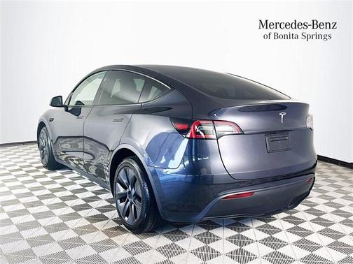 2024 Tesla Model Y Long Range Dual Motor All-Wheel Drive
