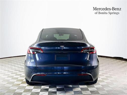 2024 Tesla Model Y Long Range Dual Motor All-Wheel Drive