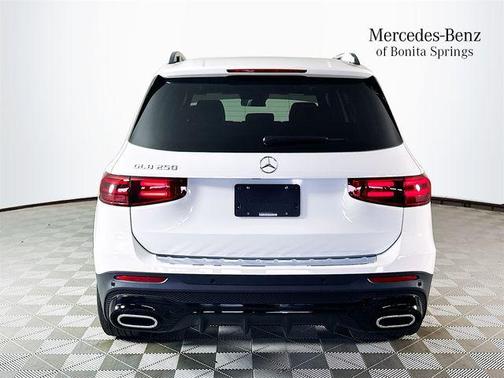 Polar White 2024 Mercedes-Benz GLB 250 Base