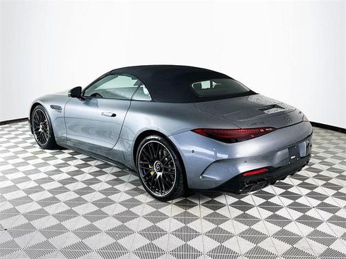 2025 Mercedes-Benz AMG SL 63 Base