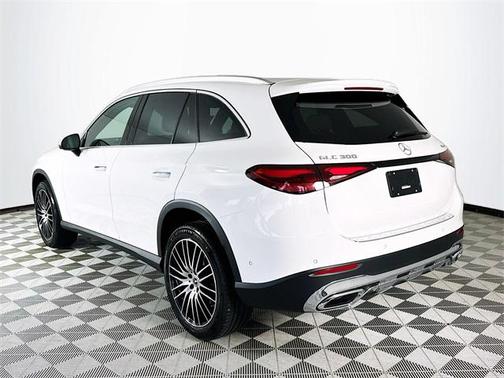 2026 Mercedes-Benz GLC 300 4MATIC