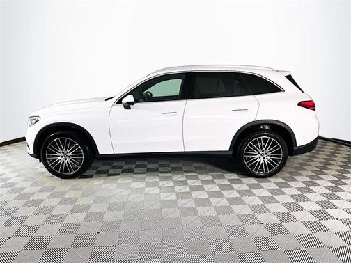 2026 Mercedes-Benz GLC 300 4MATIC