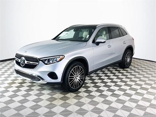 2026 Mercedes-Benz GLC 300 4MATIC