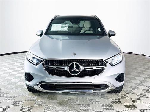 2026 Mercedes-Benz GLC 300 4MATIC
