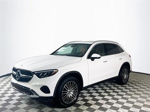 2025 Mercedes-Benz GLC 300 Base