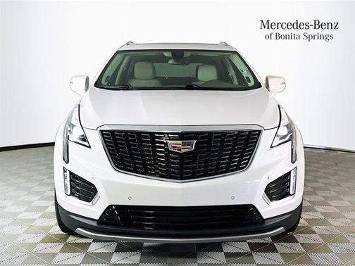 Crystal White Tricoat 2024 Cadillac XT5 Premium Luxury
