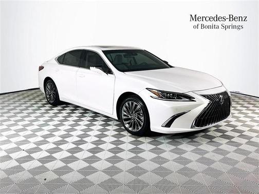 2024 Lexus ES 300h Luxury