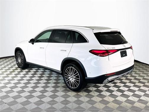 2026 Mercedes-Benz GLC 300 Base