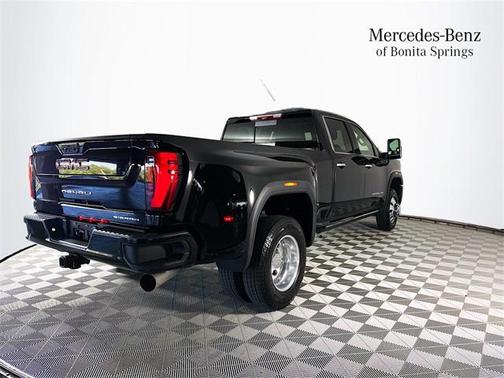 2024 GMC Sierra 3500 Denali