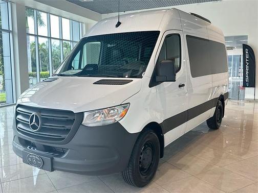 2025 Mercedes-Benz Sprinter 2500 Standard Roof