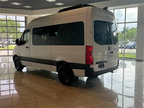 2025 Mercedes-Benz Sprinter 2500 Standard Roof