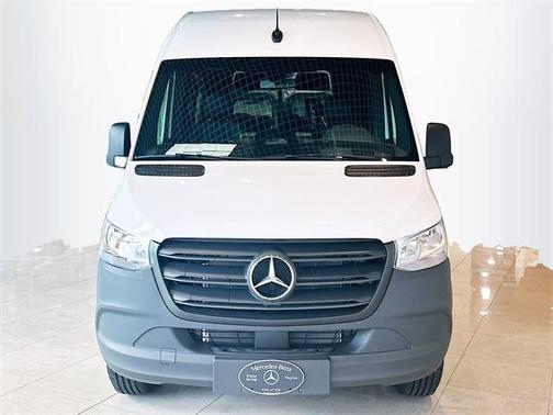 2025 Mercedes-Benz Sprinter 2500 Standard Roof