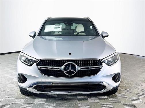 2026 Mercedes-Benz GLC 300 4MATIC