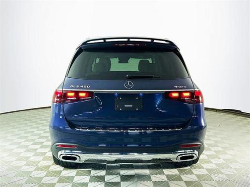 2026 Mercedes-Benz GLS 450 4MATIC