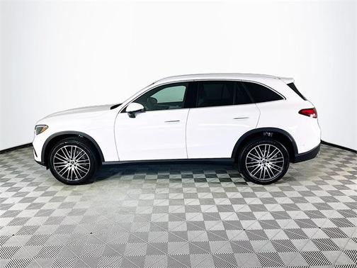 2026 Mercedes-Benz GLC 300 4MATIC