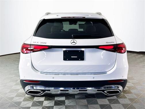 2026 Mercedes-Benz GLC 300 4MATIC