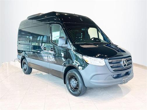 2025 Mercedes-Benz Sprinter 2500 Passenger 144 WB