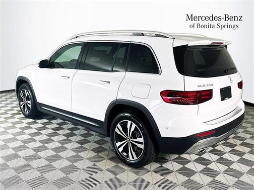 2025 Mercedes-Benz GLB 250 4MATIC