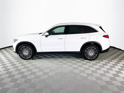 2026 Mercedes-Benz GLC 300 Base