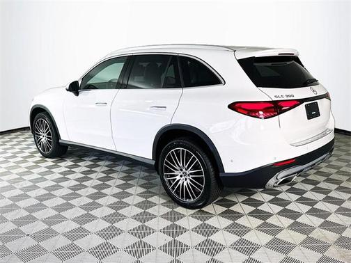 2026 Mercedes-Benz GLC 300 Base