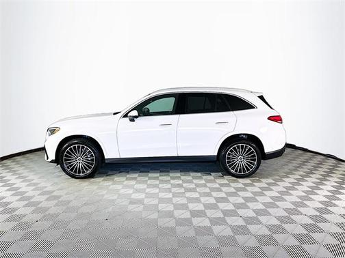 2026 Mercedes-Benz GLC 300 4MATIC