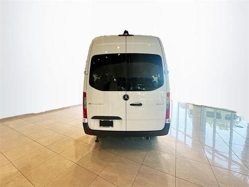 2025 Mercedes-Benz Sprinter 2500 Standard Roof