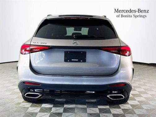Mojave Silver Metallic 2024 Mercedes-Benz GLC 300 Base