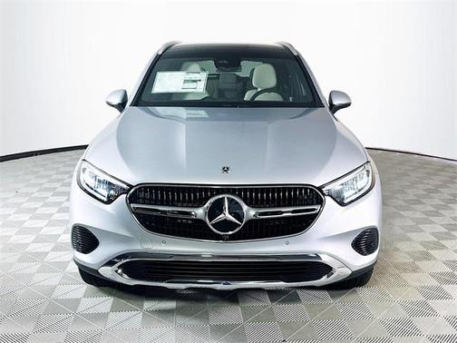 2026 Mercedes-Benz GLC 300 4MATIC