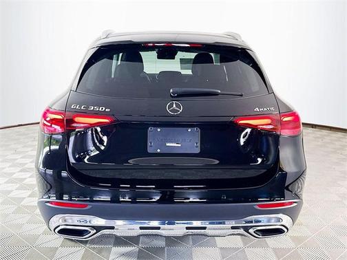 2025 Mercedes-Benz GLC 350e Base