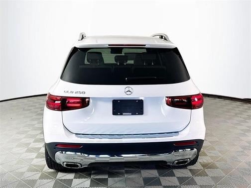 2025 Mercedes-Benz GLB 250 Base