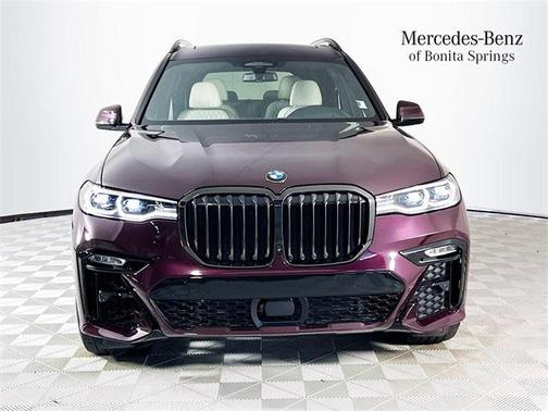 2022 BMW X7 M50i