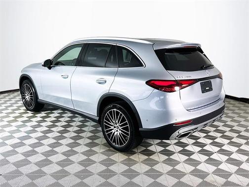 2026 Mercedes-Benz GLC 300 Base