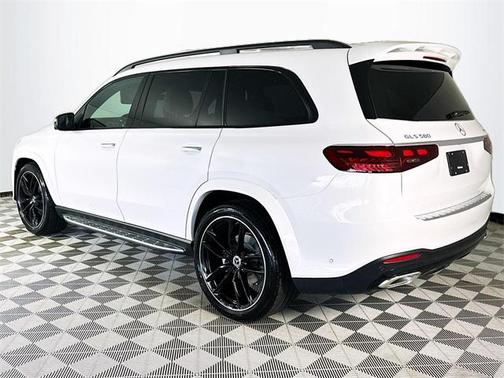 2026 Mercedes-Benz GLS 580 4MATIC