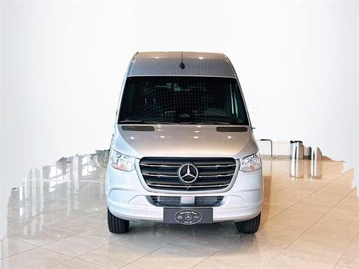 2025 Mercedes-Benz Sprinter 2500 Standard Roof
