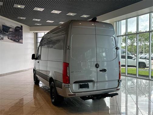 2025 Mercedes-Benz Sprinter 2500 Standard Roof
