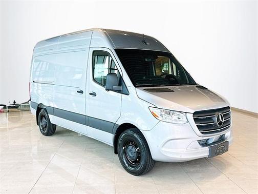 2025 Mercedes-Benz Sprinter 2500 Standard Roof