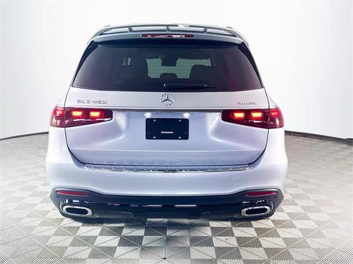 2026 Mercedes-Benz GLS 450 4MATIC