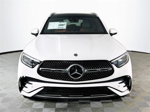 2025 Mercedes-Benz GLC 300 4MATIC